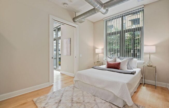 2 beds, 2 baths, $3,300, Unit # 105