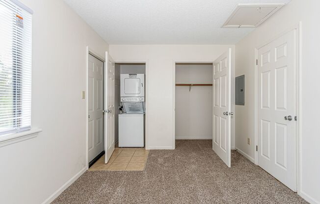 1 bed, 1 bath, 500 sqft, $895, Unit 245