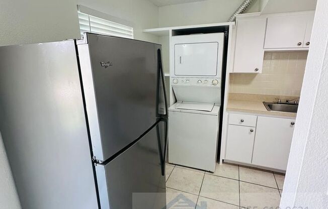 2 beds, 1 bath, 848 sqft, $1,850, Unit 213