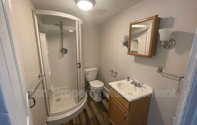 39 Bowen St