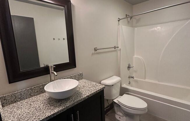 1 bed, 1 bath, 600 sqft, $1,260, Unit 202
