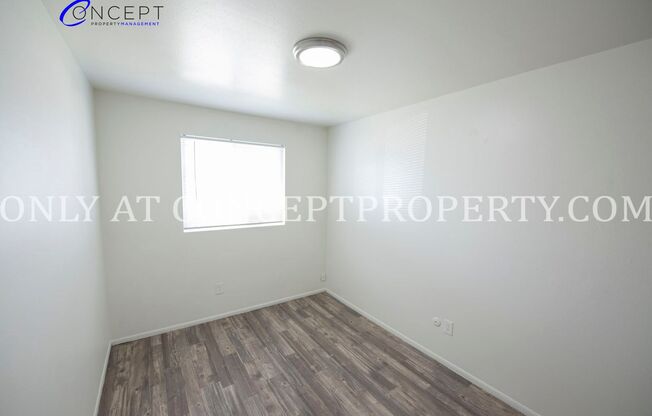 2 beds, 1 bath, 810 sqft, $1,299, Unit 34
