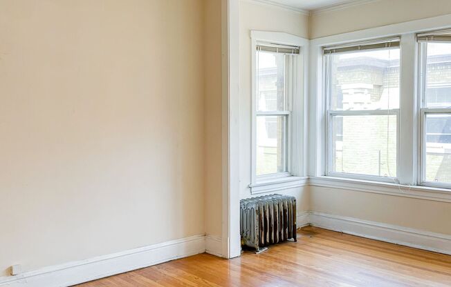 2 beds, 1 bath, 805 sqft, $1,975, Unit 5047-3W