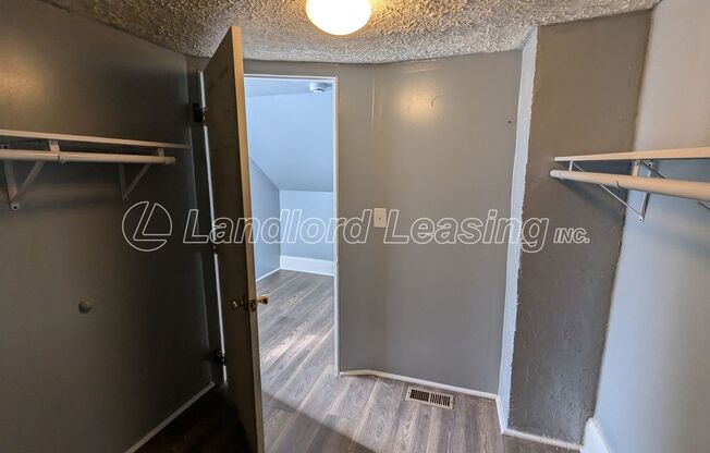 2 beds, 1 bath, $950