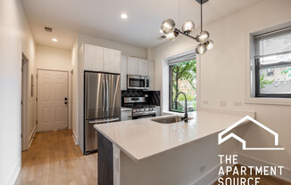 2553 W HIRSCH