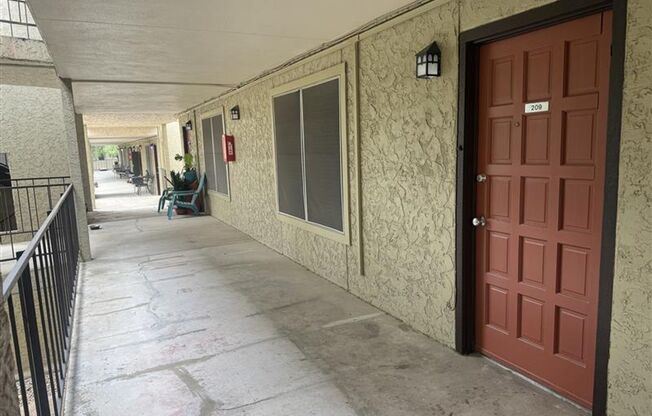 1 bed, 1 bath, 700 sqft, $1,025, Unit LAW9-209