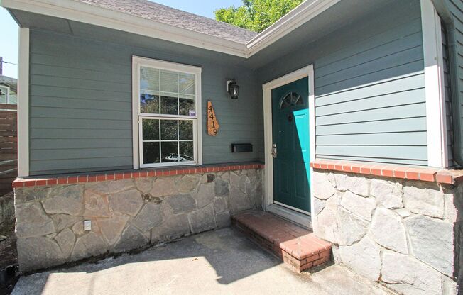 Charming Remodeled 4 Bedroom Home One Block From N Mississippi!**Move-In Special!**