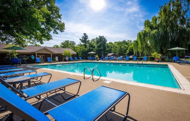 2 beds, 1.5 baths, 1,050 sqft, $1,295, Unit 081