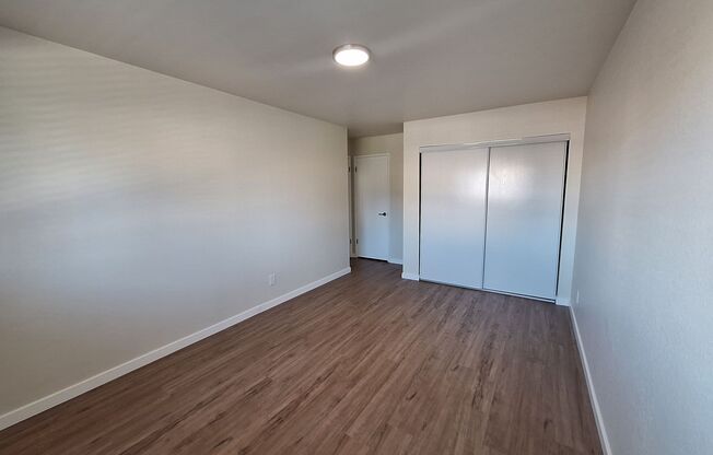 3 beds, 1 bath, $3,195, Unit 6