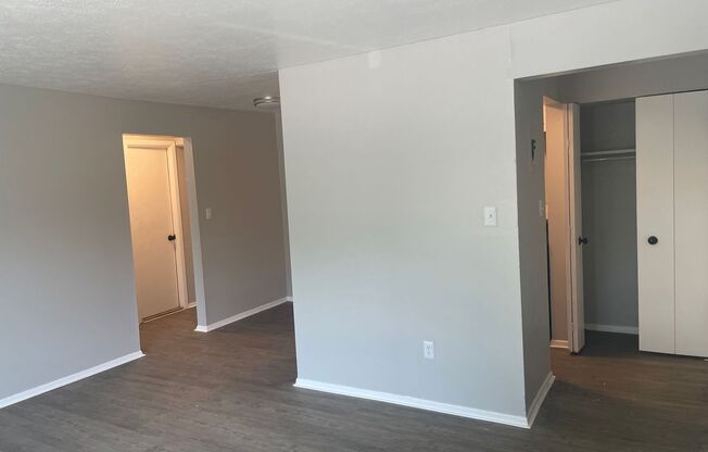1 bed, 1 bath, 450 sqft, $835, Unit W203