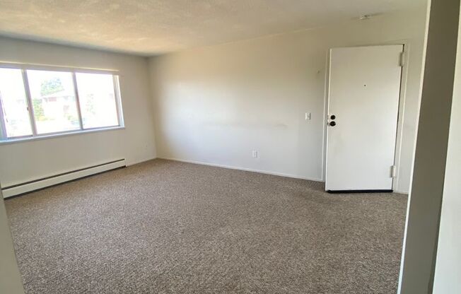 1 bed, 1 bath, $1,050, Unit 1041-C