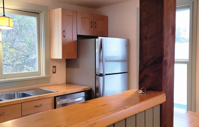 Lovely Remodeled 3BR/2Bath House in Vergennes - Convenient to Middlebury & Burlington