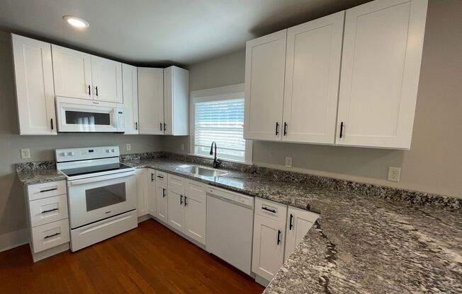 718 W 8th Street