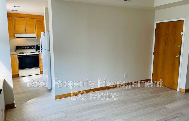 3 WASHINGTON CIR