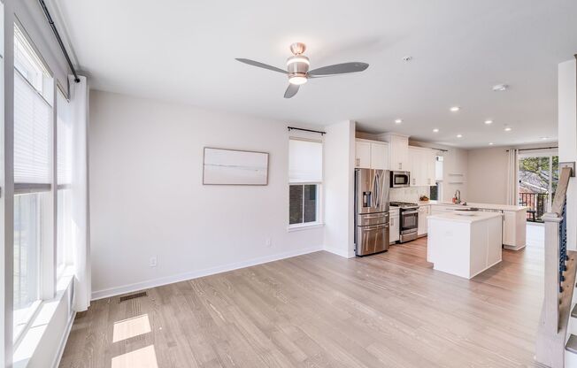 South End Sophistication – Bright & Stylish 3-Bed Townhome with Rooftop Retreat!