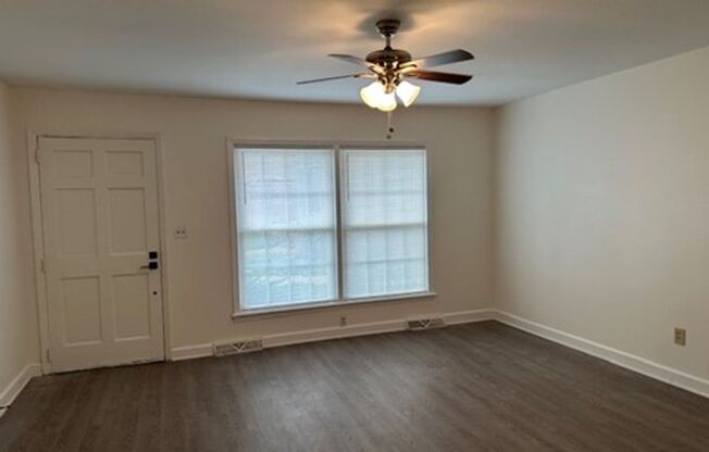 2 beds, 1 bath, $1,450