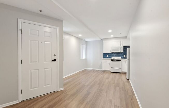 1 bed, 1 bath, 349 sqft, $1,845, Unit 201