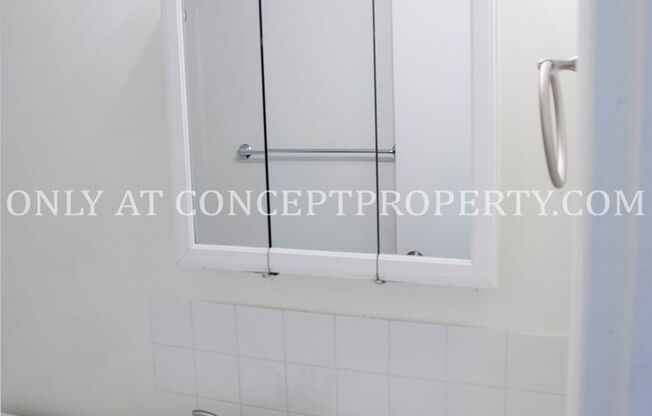 2 beds, 1 bath, 930 sqft, $1,299, Unit 58