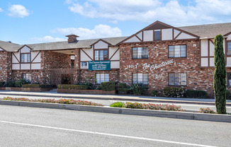 Chateau Apartments