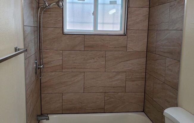 1 bed, 1 bath, 765 sqft, $800, Unit Apartment B