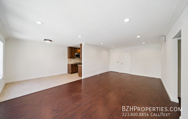 133 N SWALL DR
