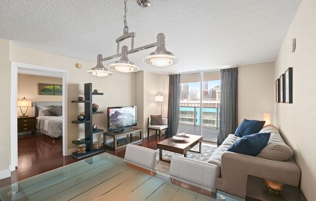 1 bed, 1 bath, $3,200