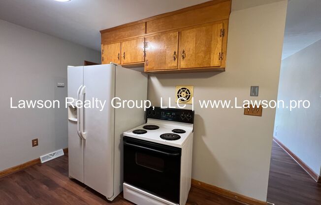 3 beds, 1.5 baths, $1,695