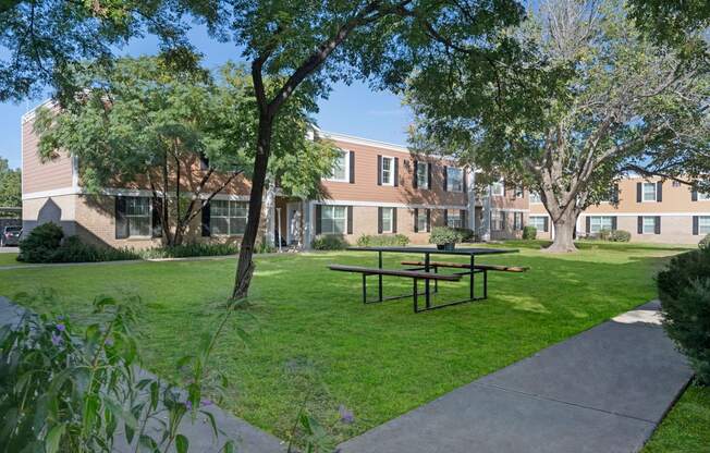 Golden Crest Exterior Apartments near Midland, Texas
