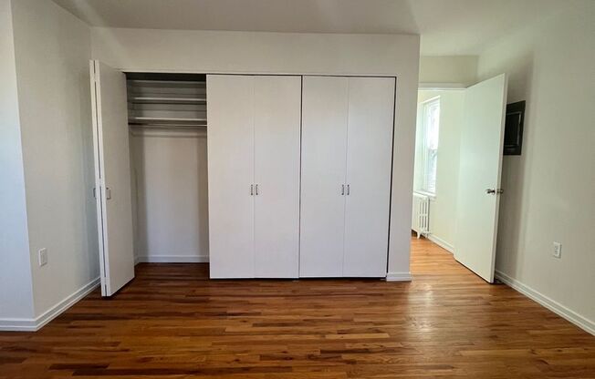 2 beds, 1 bath, $2,250, Unit #2