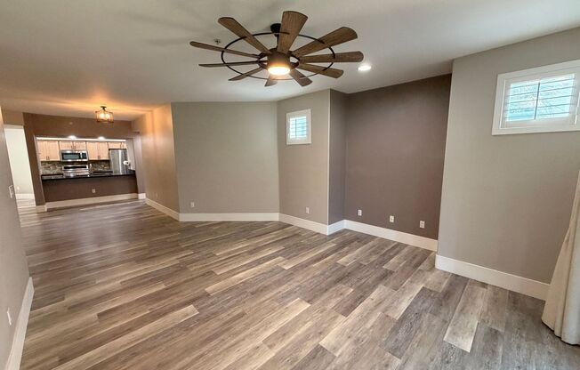 7401 W Arrowhead Clubhouse Dr