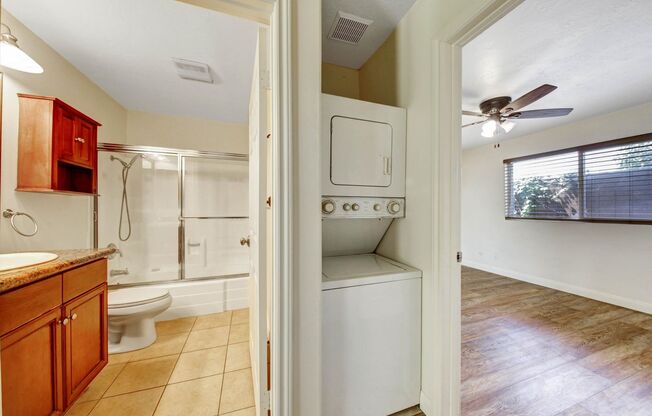 2 beds, 1 bath, $2,095, Unit # 47