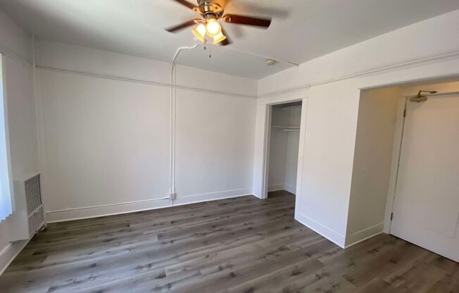 Studio, 1 bath, $1,095, Unit A10