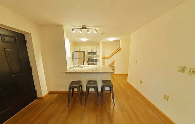 4 beds, 2 baths, $4,500, Unit CV 1-O