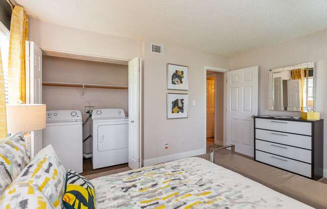 Spacious Bedrooms at The Reserve At Barry Apartments, Kansas City, 64154