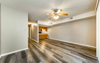 2 beds, 1.5 baths, $900