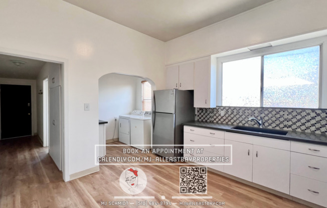 4 bedroom 2 bath home located in the heart of Emeryville close to all modes of transit!