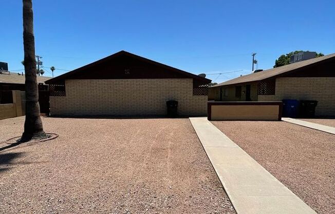 617-633 W 5th Ave
