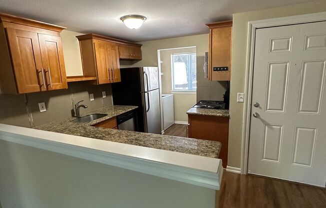 2 beds, 2 baths, $1,695, Unit 10