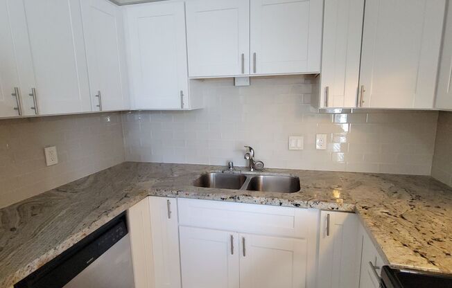 Live and Love this Coastal Condo in Del Mar For Rent Today!