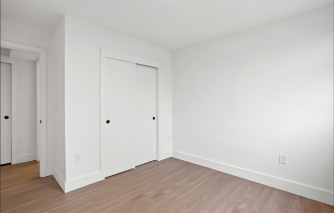 2 beds, 1 bath, 786 sqft, $1,900, Unit 004