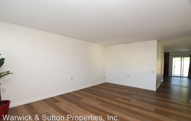 473 Skyhill Court
