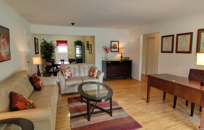 1 bed, 1 bath, 725 sqft, $1,610, Unit 0702