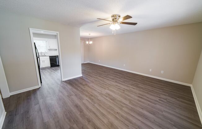 2 beds, 1.5 baths, 1,200 sqft, $1,097, Unit Unit 07