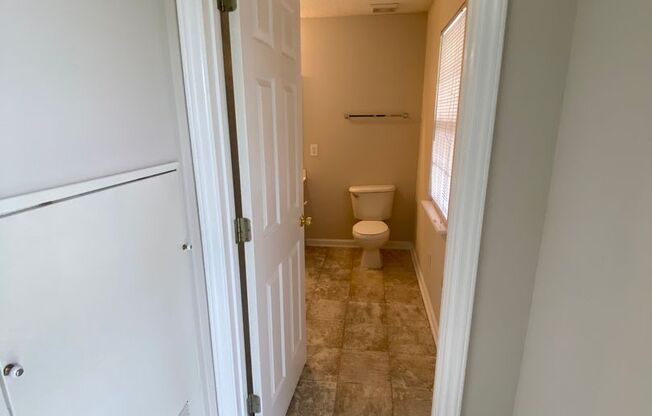 1 bed, 1 bath, 765 sqft, $1,125, Unit 2758-6