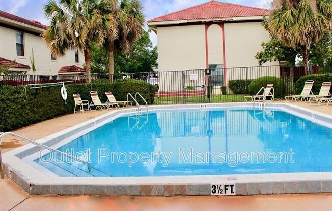 6291 Arlington Court Unit #215