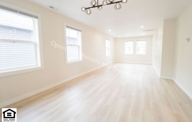 417 W 4th St