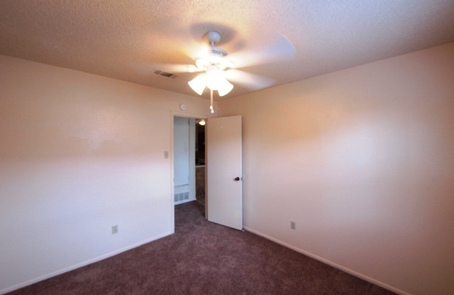 3 beds, 2 baths, $1,200