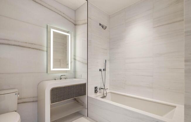 3 beds, 3.5 baths, 2,724 sqft, $27,000, Unit 7203