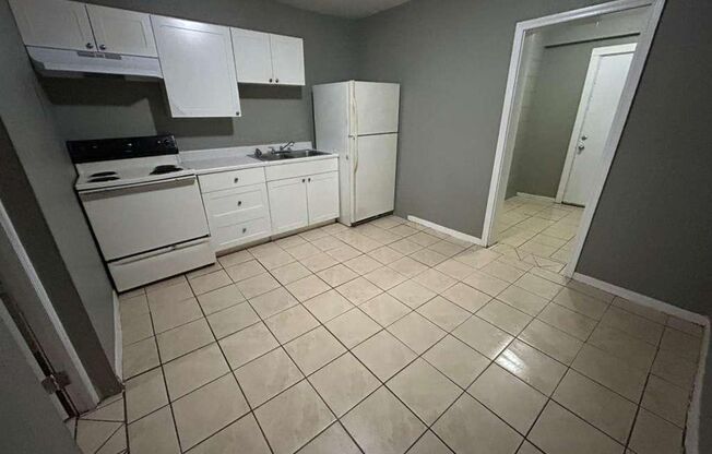 1120-1122 W Austin St