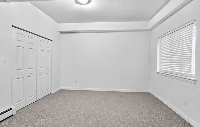 2 beds, 1 bath, 850 sqft, $2,000, Unit 6575-G